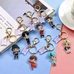 LLAVEROS ACRILICOS TINYTAN "BTS"